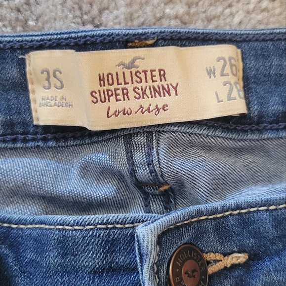 Hollister jeans size 26 low-rise - Picture 3 of 4